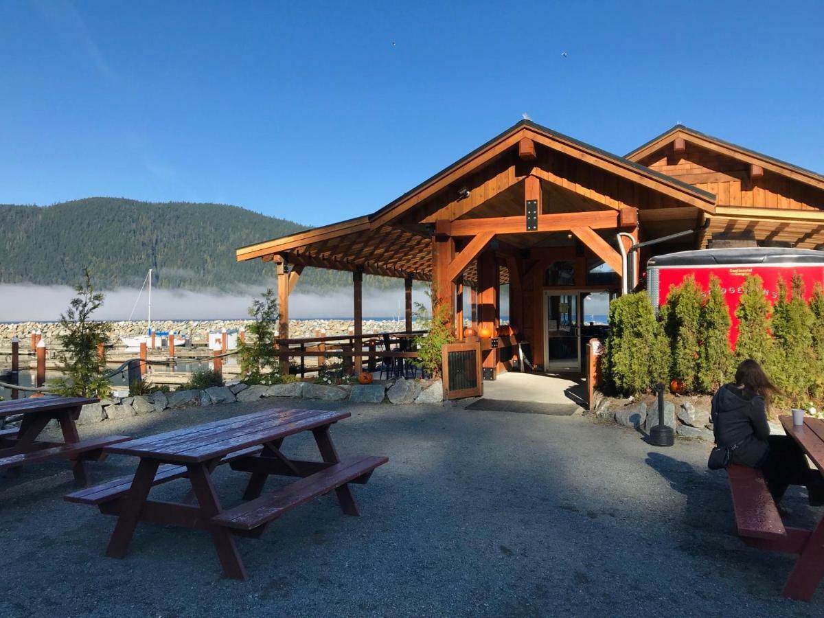 Port Renfrew Vacation Rentals Eksteriør bilde